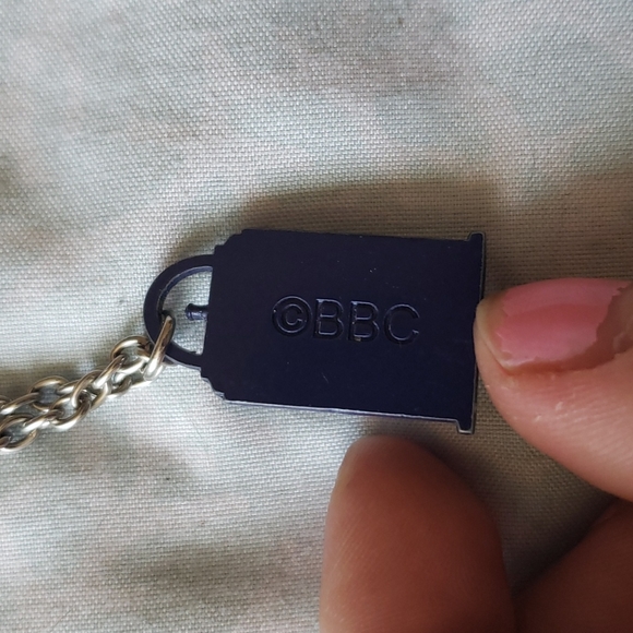 Doctor Who (only $4 with any other purchase over 10$) tardis charm necklace - Picture 4 of 5